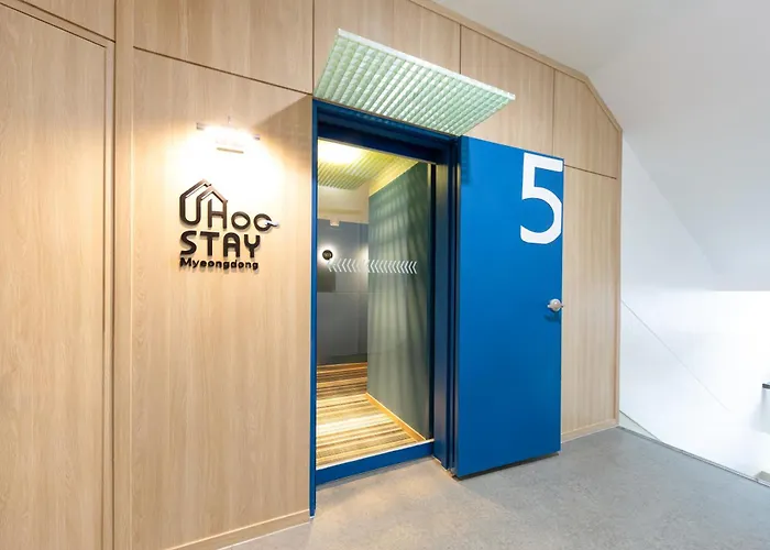Uhoostay Myeongdong *